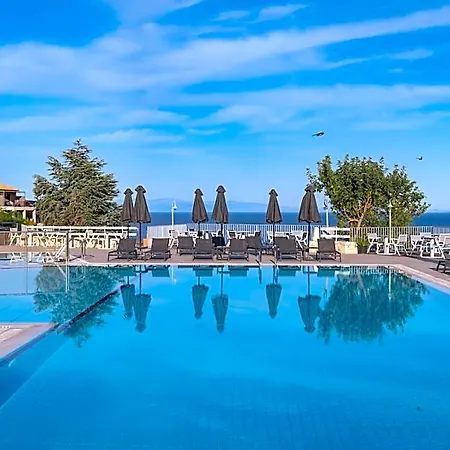 Aparthotel Asteris 4*