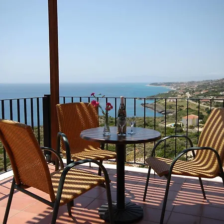 Asteris شقة فندقية 4*